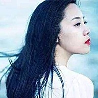 你们一个月房贷6000（还没交房）。车贷2700 。现在租房子，