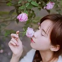 今天看到老公微信与一个陌生女人聊天头像很漂亮感觉不对劲，