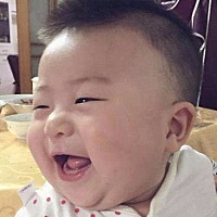 一周七就会叫爸爸妈妈可是现在都不爱说话了教他都不开口说话。
