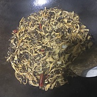 怀孕可以吃这种晒干得小黄菇吗？