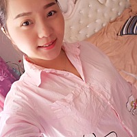 33周了下个月月底就到预产期了呢！期待