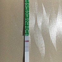 晚上测的效果是不是不太好。感觉刚刚没有两根线，一分钟后就有了，但是又觉得像没有，特别的淡，怎么回事