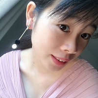 有没有人跟我一样。怀孕不知道。然后一直腹痛。以为来大姨妈了。拿暖宫贴贴着睡觉的[捂脸]