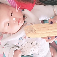 从怀孕一直到宝宝出生都在用朵色彩妆，一开始还担心化妆对宝宝有影响 但是看到很多宝妈也在用朵色 所以...