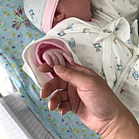 儿女双全了，老二女宝。6斤8！