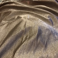 肚子越来越大 以前做阑尾手术的刀口好痒痒 又不敢挠 好痒！