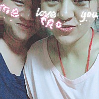 后背很痛，粘床就痛，当妈的真不容易。想成为女金刚，奈何心里有个矫情女