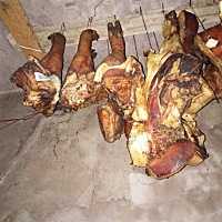 云南云腿来了，标准的土猪，柴火熏肉