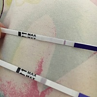 五分钟内自己看着有两条线 只是颜色超级浅 就自己看得到 老公看着说没有 拍照出来他就更看不到了 小伙伴...