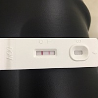 姐妹们这是有了吧，可是上医院照毕超怎么看不见呢，都五周零三天了，你们有这种现象吗，求有经验的姐妹...