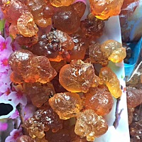 桃胶➕雪莲子➕银耳😋雪莲子，桃胶，银耳都是对健脾益肾、祛痰止咳、润肤养颜、养心通脉、提神补气有...