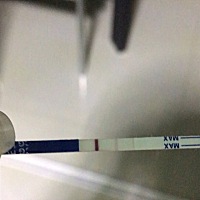 亲们 帮我看看这是怀孕了吗？大宝才一周半 该怎么办 要不要