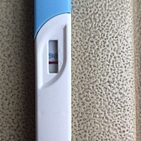 大家帮我看看有没有，急急急，22号排卵的，我怎么看着像有，又像没有呢