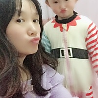 天气冷天天和大宝贝在家里窝着，无聊到爆炸……有天天玩手机的宝妈吗