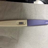 备孕了，姨妈推迟了4天，昨天去医院验了血报告今天上午出，晚上用了早早孕，T区有条浅，重点看今天的报...