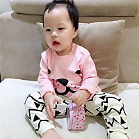 给宝宝照相太难了，最后还把宝宝照急了