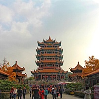 “没有对武汉一见钟情，但它却让我日久生情。”这是很多武汉外地人真真切切的生活感受。武汉为什么值得...