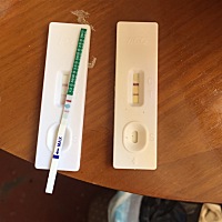 请问下这个两条线很浅是为什么呢？