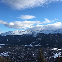 波兰的雪山，休闲度假好去处，但是户外真是冷呀