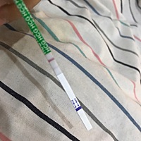 同房后第八天，刚测了一下，眼都看瞎了。