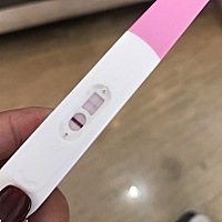 大家能帮我看看，这个是不是怀孕了