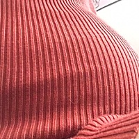 每个看到都觉得我快生了，感觉好大，可是宝宝头还是在上面，希望宝宝健康足月出生！每个妈妈都不容易，...