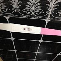 请问下   用验孕棒验到这是怀孕吧？如果是宫外孕用验孕棒验会知道自己怀孕吗？