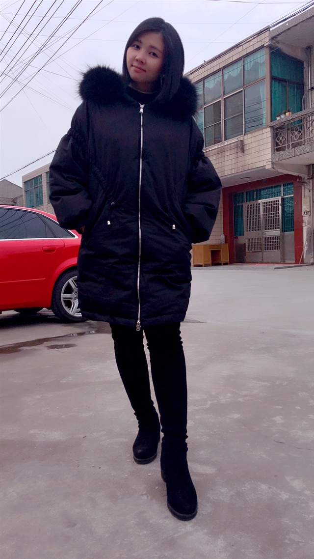 自己都想笑 没有那么美啦