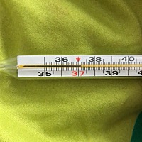 早期怀孕是不是体温会上升呀？这两天的体温都在37左右，而且小腹会有点痛，可是测了是一条杠！搞得我都...