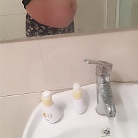 有没有和我一样的孕晚期比孕初期更能睡的😂😂😂