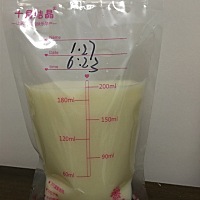 儿子都六个月了，nainai 还是这么好，每天都要存好几袋