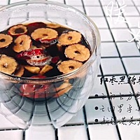 ❤️暖宫驱寒黑糖姜茶🌸 女生暖宫养身之佳品，尤其冬天手脚冰凉的菇凉❄️现在就该养了~每天早上冲泡...