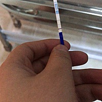 我本来是今天来号、还没来。三天前开始测孕每天都是一深一浅、但是朋友说黄体期测出来都是一深一浅、这...