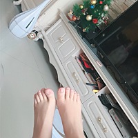 右脚又肿了…34周了快