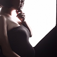 预产期3月5日，每天都是提心吊胆的怕生时撕裂侧切，我对疼特别敏感😭希望到时候一切顺顺利利，能少受...