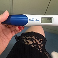 1月2号末次月经，这个月9号验孕棒显示怀孕，需要去医院检查吗？有点不敢相信