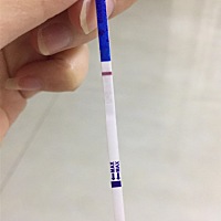 大家帮我看看这样算吗，有一点点粉印，但是姨妈感强烈啊。