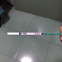 1月1号末次月经，2月1号该来月经时候身上分泌了三四天的褐色分泌物，当时以为是吃了凉东西所以月经来的...