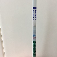 2017年11月25日，离28日结婚还有3天，但我的大姨妈比平时晚了3-4天都还没有来（一般提前1-2天）。直觉觉...