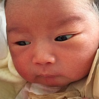 娃娃提前降生37周2天2018.2.16出生胎毛黑双眼皮有酒窝女孩👧