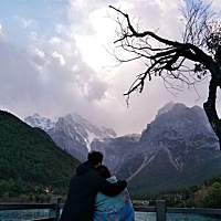 一直在备孕状态，距离上次例假已过41天。乳房胀痛，偶尔呕吐，以为怀孕了。去医院检查却是阴性的，可能...