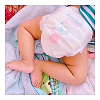 这要脱了纸尿裤，岂不是更应该