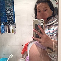 终于看卸货了 看肚子应该也是个女儿吧