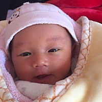 顺产女宝5斤4.之前老公一直说怀的肯定是儿子，结果生的女儿，不懂他有没有失望，但我喜欢女儿！