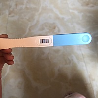 1.19来大姨妈，25结束了，2.12号脸上过敏打了过敏针吃了药，24号验到一条不认真看都看不到的线，还以为...