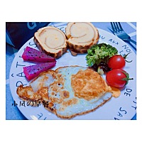 今天7点起来做早餐，感觉没睡醒，不过为了健康 滴身体，怎么也得起来，和老公一起吃美味的早 餐很幸福�...