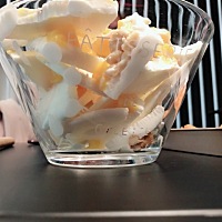 备孕中，要每天让自己开心哦，我来分享让自己开心的方法，就是每天打我老公，好开心，