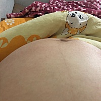 大家帮忙看看，肚子里的宝宝是男孩👦还是女孩👧。