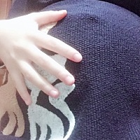 刚刚肚脐下面痛了十几秒到现在过了差不多半个小时了，是不是快生了啊？我怕呀😫😫😫