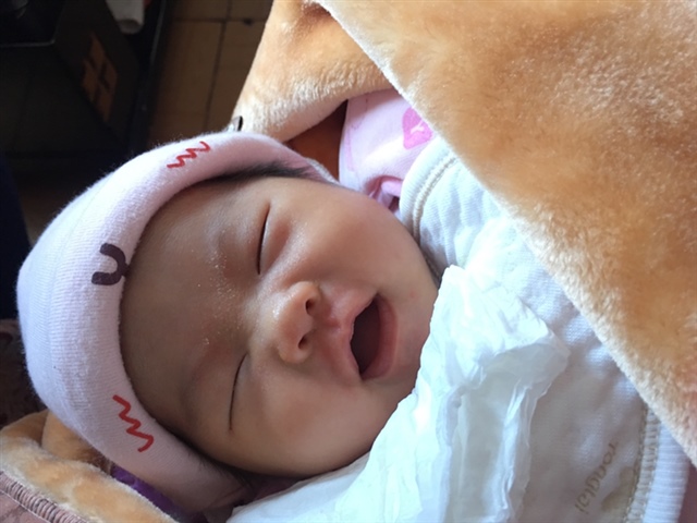 睡着了还咪咪笑…